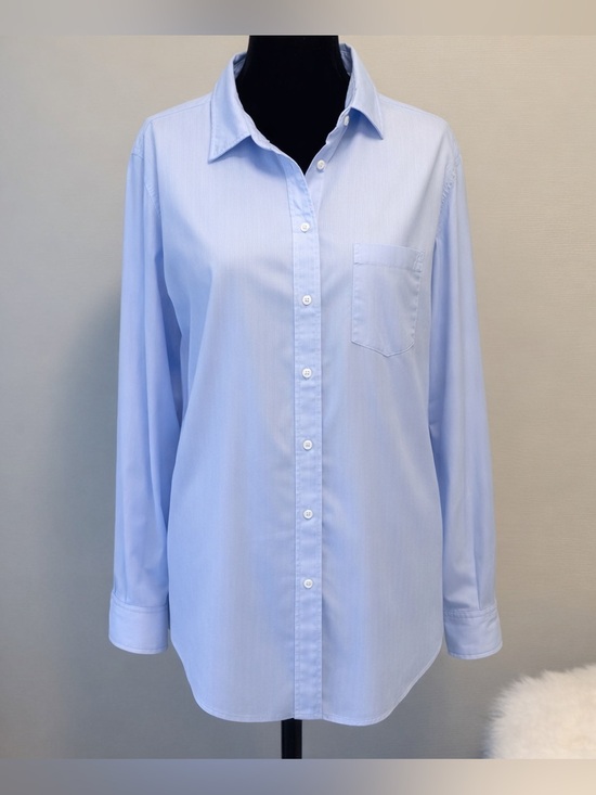 Aritzia Tops - ARITZIA Talula Boyfriend Fit Shirt in Medium